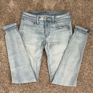 American Eagle Light Skinny Jeans Size 4